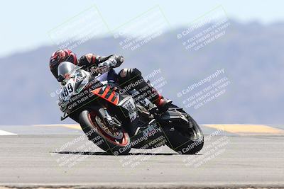 media/Apr-20-2025-CVMA (Sun) [[39090e8767]]/Race 9-Formula LW Twins Shootout/